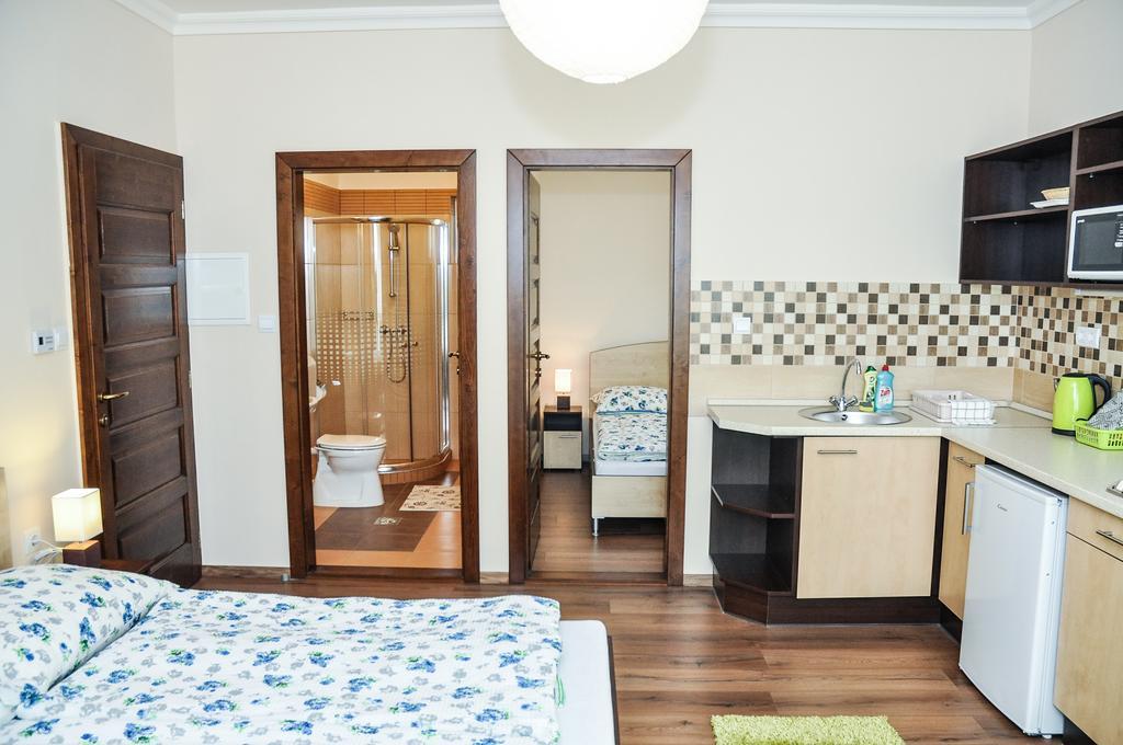Апартаменты Magyar Apartman Iii. Хайдусобосло Экстерьер фото